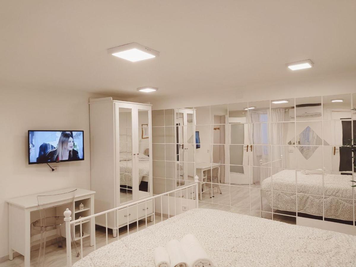 Interno25 Apartment Taranto Exterior photo
